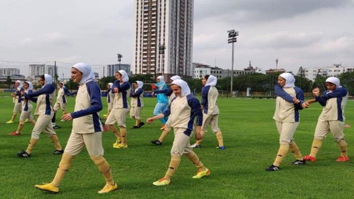 تیم ملی فوتبال زنان ایران و ازبکستان
